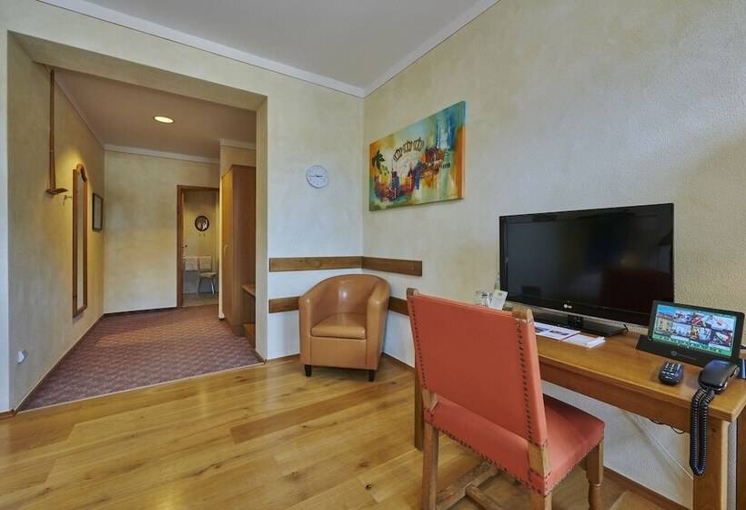 غرفة قياسية, & Brauereigasthof Drei Kronen