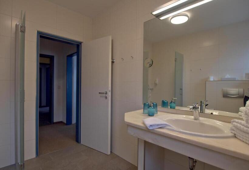 Номер Superior, Friesische Wehde