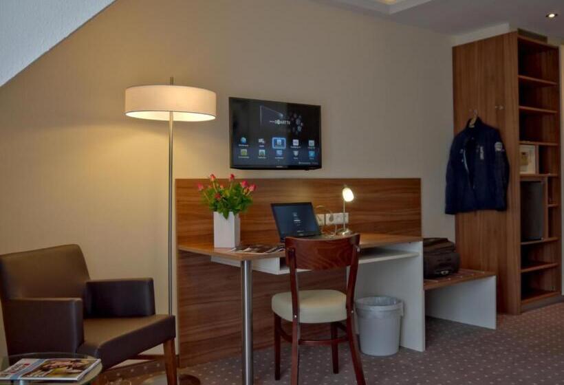 Номер Superior, Friesische Wehde