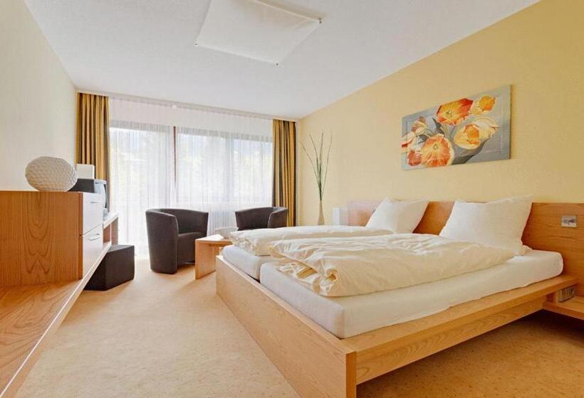 スタンダードルーム, Fuxxbau