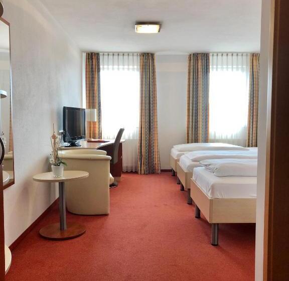 Номер Стандарт Трехместный, Günter