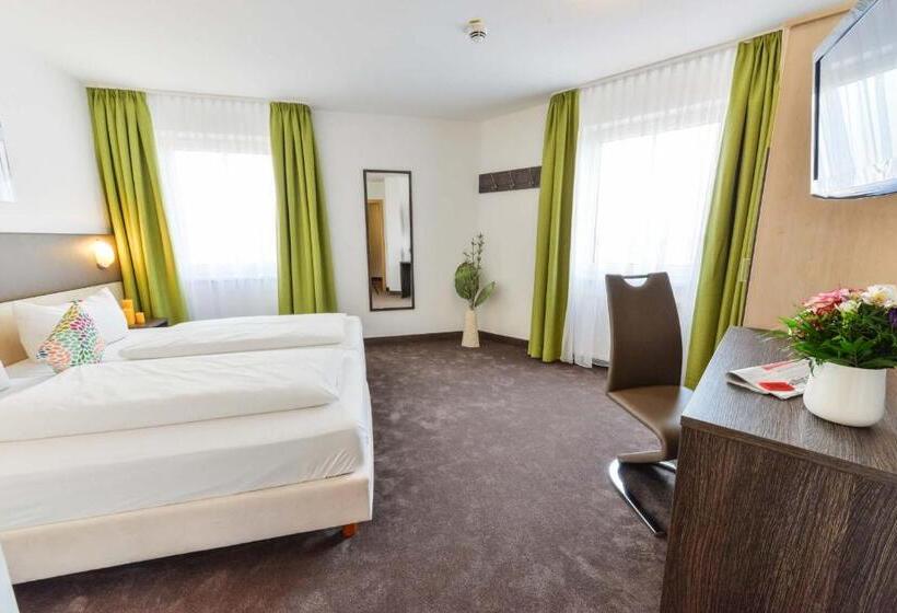 Номер Комфорт, Günter