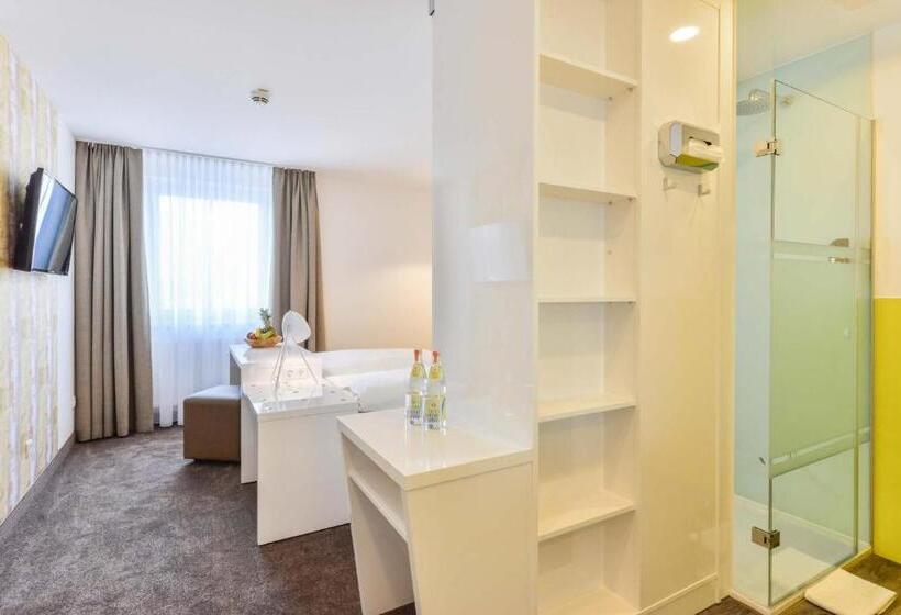 Номер Комфорт, Günter