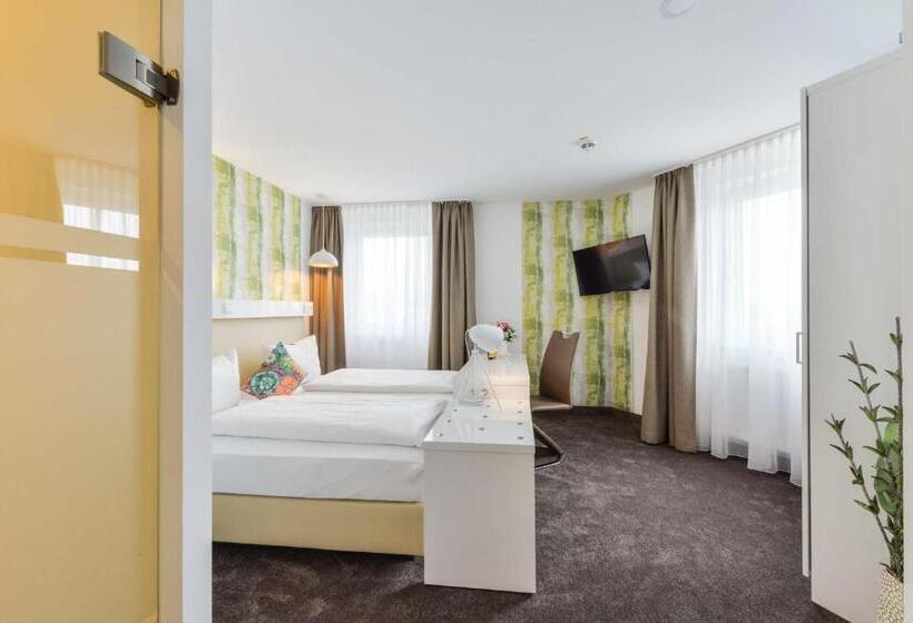 Номер Комфорт, Günter