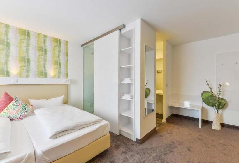 Номер Комфорт, Günter