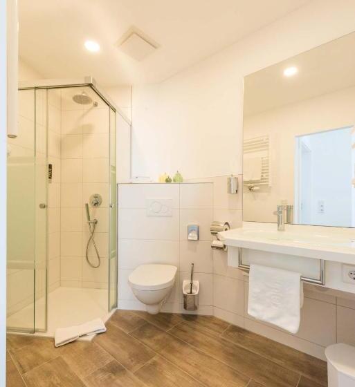 Номер Комфорт, Günter