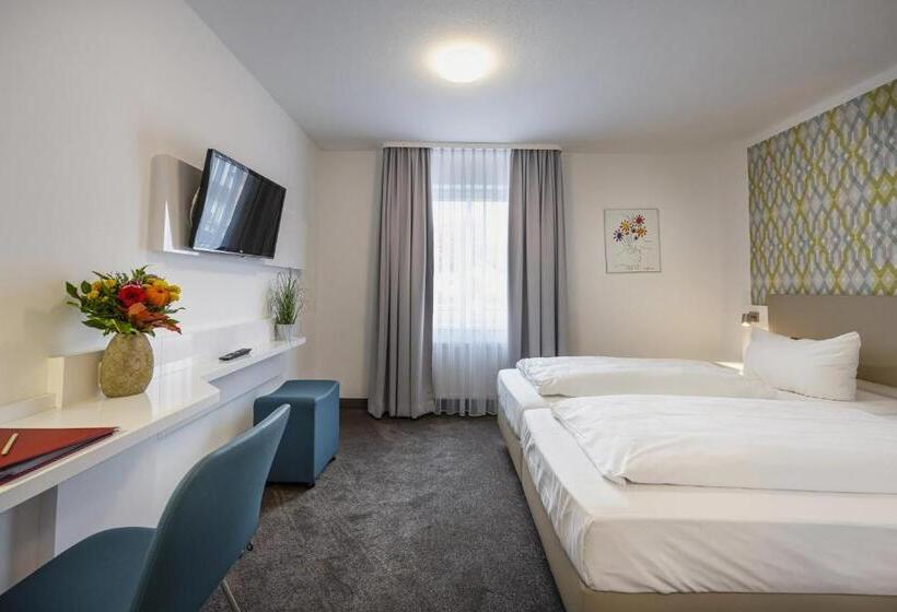 Номер Комфорт, Günter