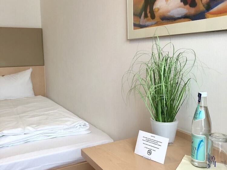 Номер Стандарт Индивидуальный, Günter