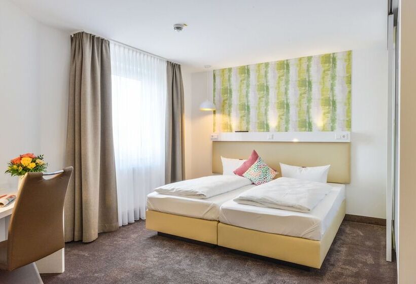 Номер Комфорт, Günter