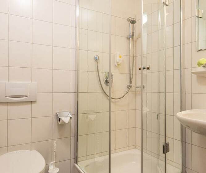 Номер Стандарт, Günter