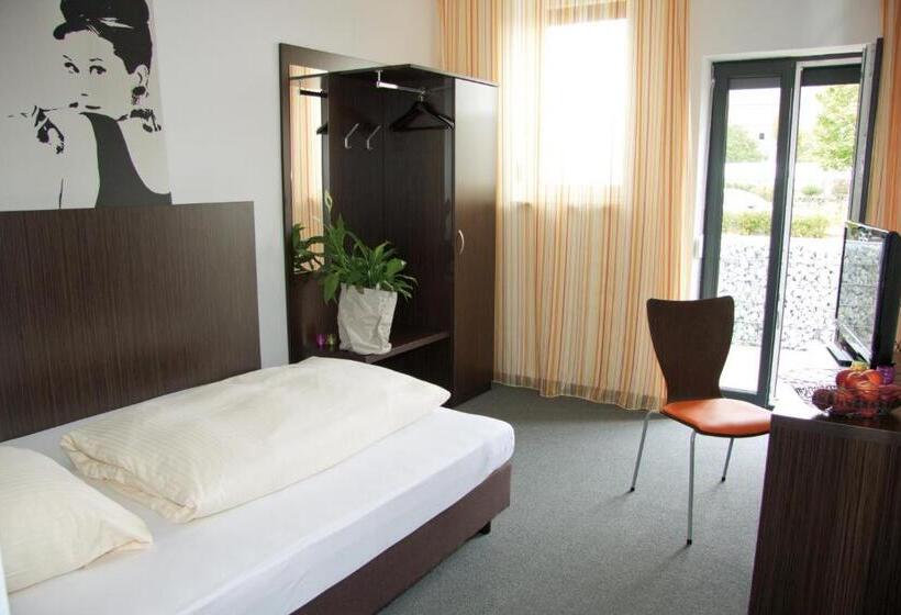 スタンダードスタジオ, Gs Hotel Mindelheim