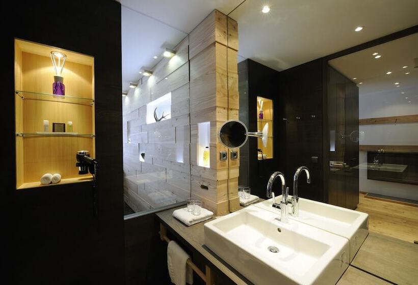 Полулюкс, Hubertus Mountain Refugio Allgäu