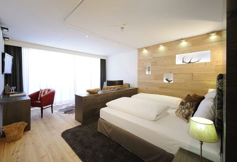 Полулюкс, Hubertus Mountain Refugio Allgäu