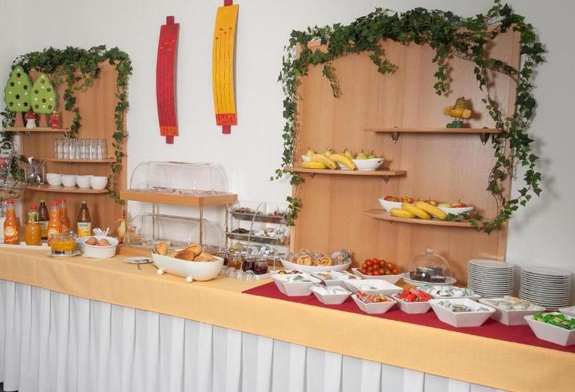 스탠다드 룸, König