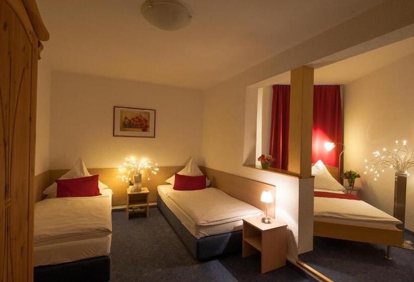 패밀리 룸, König