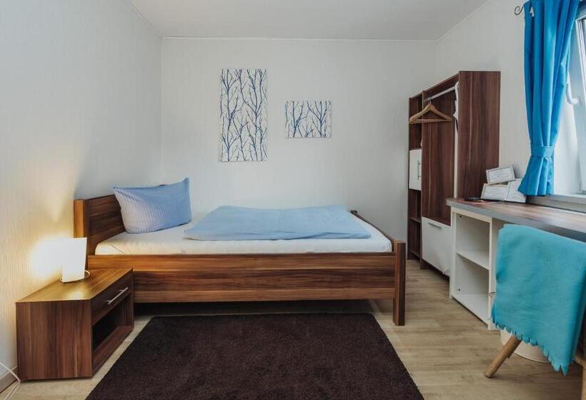 Номер Стандарт Индивидуальный, & Restaurant Hessischer Hof