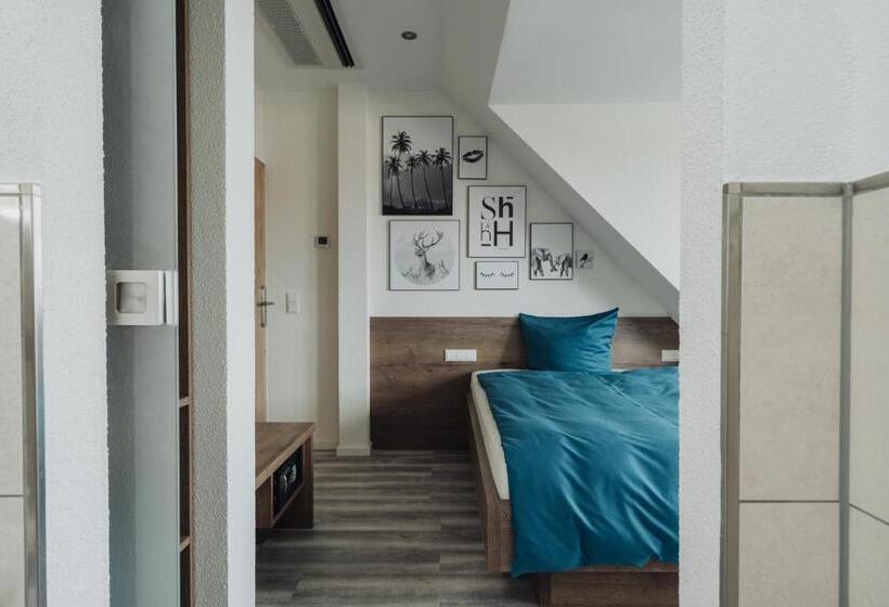 Номер Стандарт Индивидуальный, & Restaurant Hessischer Hof