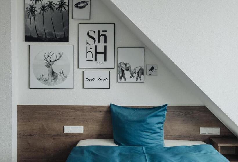 Номер Стандарт Индивидуальный, & Restaurant Hessischer Hof