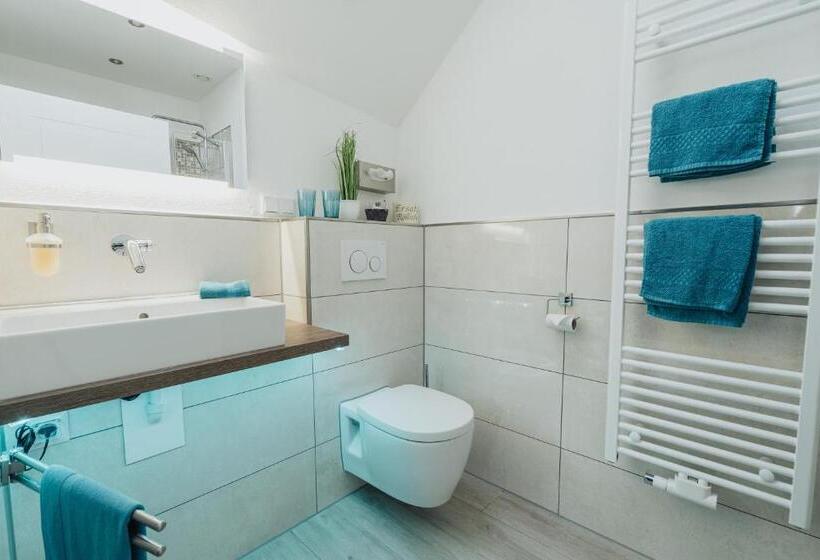 Номер Стандарт Индивидуальный, & Restaurant Hessischer Hof