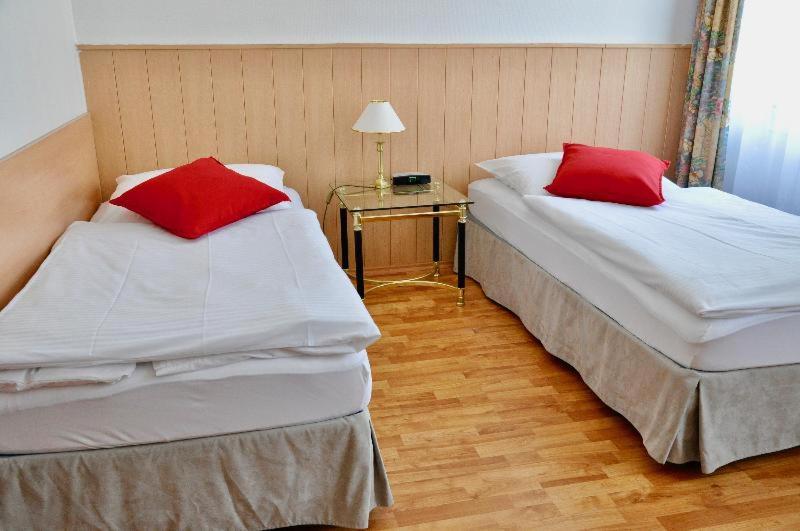 スタンダードルーム, Ring