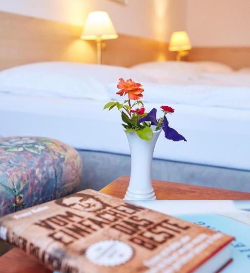 スタンダードルーム, Ring