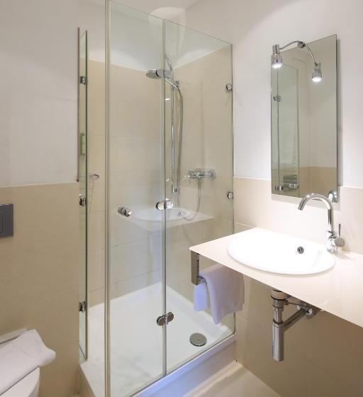 스탠다드 싱글 룸, Staffler