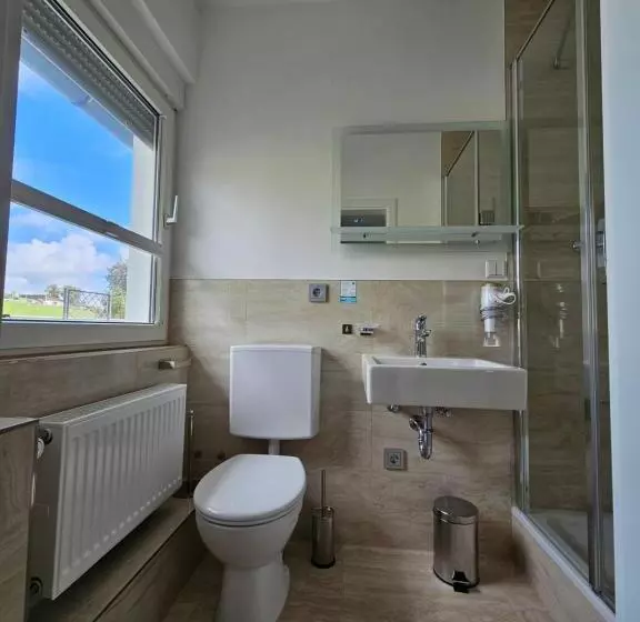 Quarto Standard Individual com Balcão, Talblick