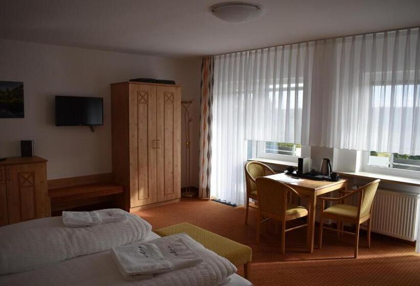 带阳台的三人标准间, Talblick