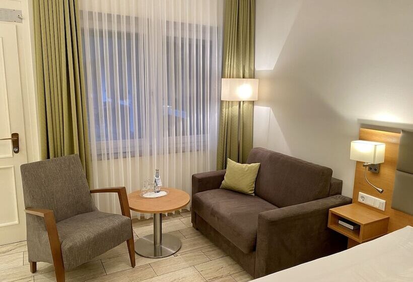 带1个卧室的带阳台的公寓, Waldhotel Zum Bergsee Damme