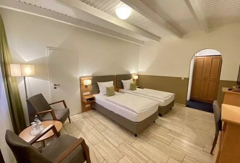 Huoneisto 1 Makuuhuone Terassi, Waldhotel Zum Bergsee Damme