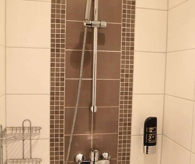 经济房, Waldhotel Zum Bergsee Damme