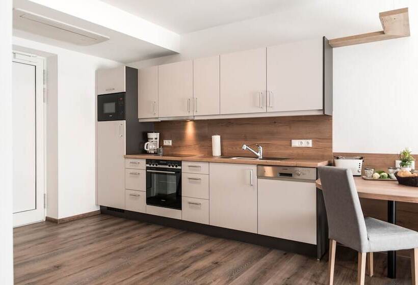 高级工作室, Waldhotel Zum Bergsee Damme