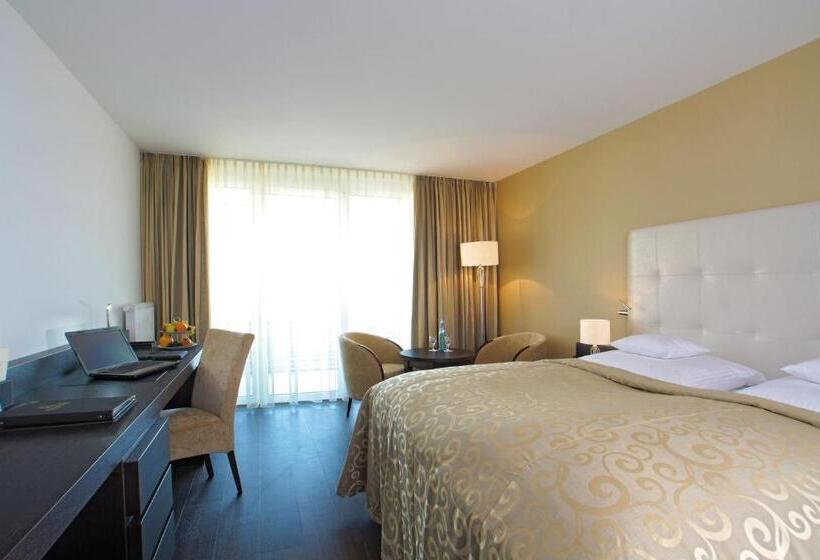 غرفة كومفورت, Winzerstube