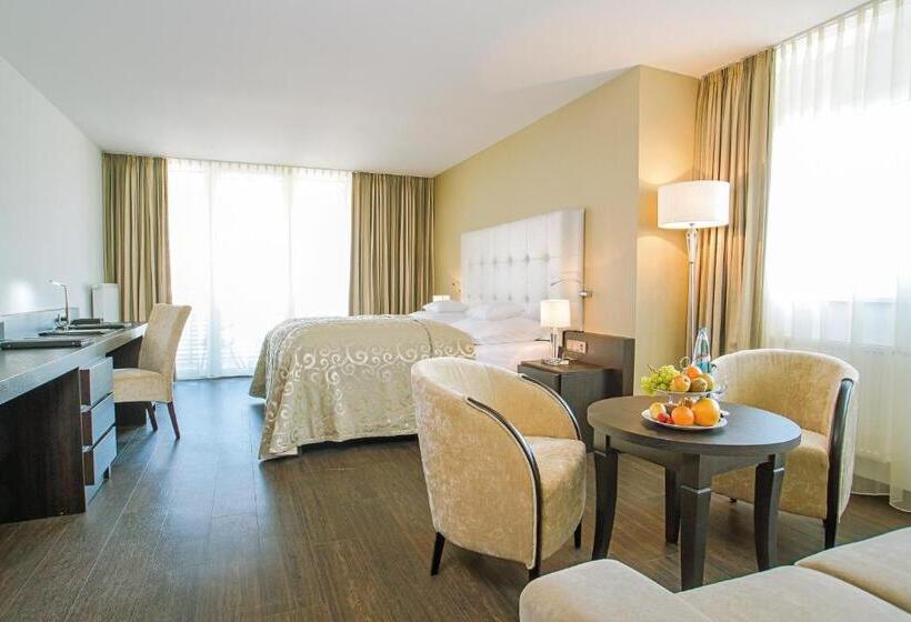 غرفة سوبيريور, Winzerstube