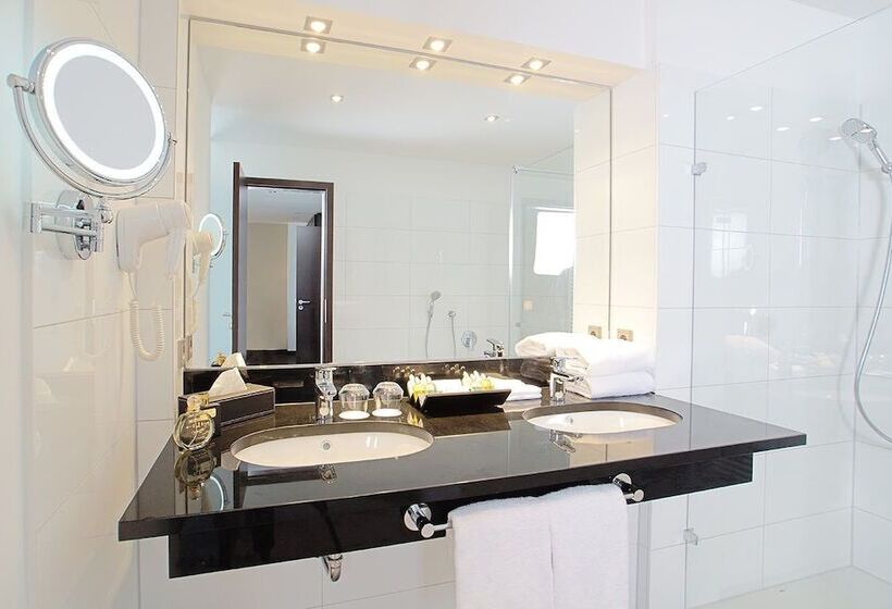 غرفة سوبيريور, Winzerstube