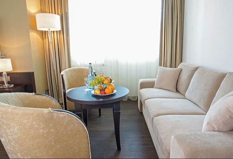 غرفة سوبيريور, Winzerstube