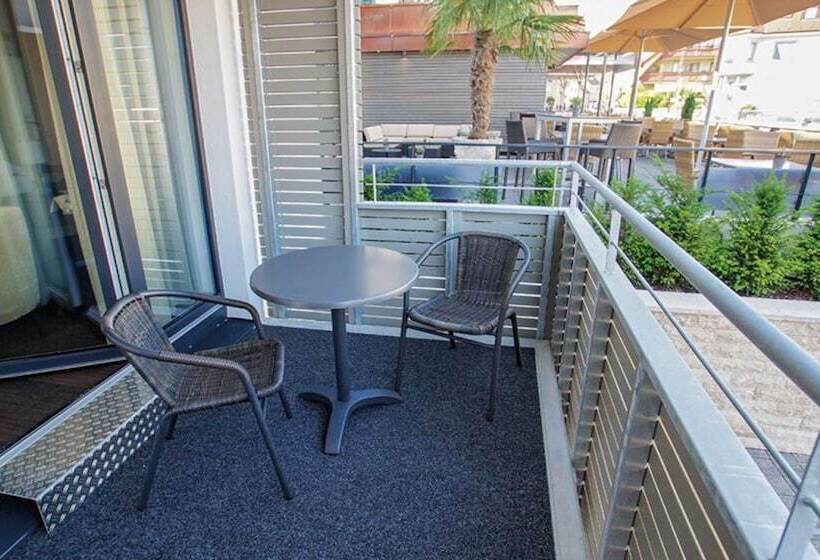 غرفة كومفورت, Winzerstube