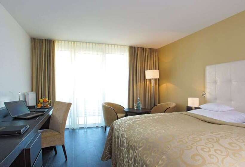 غرفة كومفورت, Winzerstube