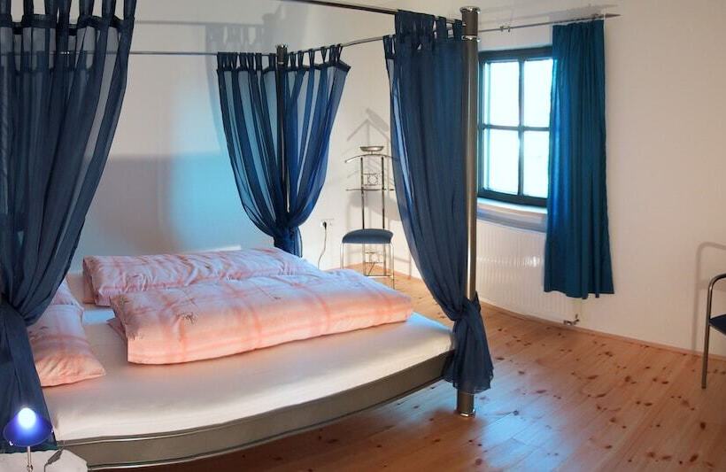 Люкс, Worners Schloss Weingut & Wellness