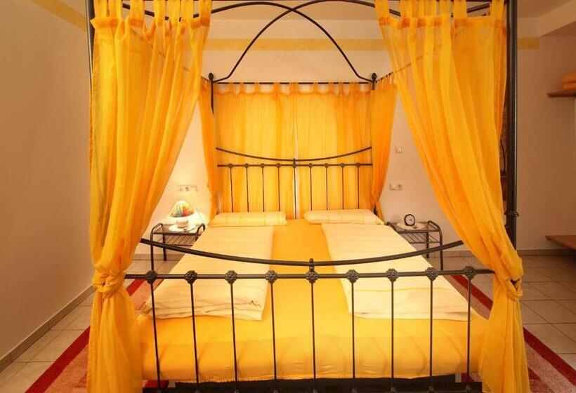 Номер Стандарт, Worners Schloss Weingut & Wellness