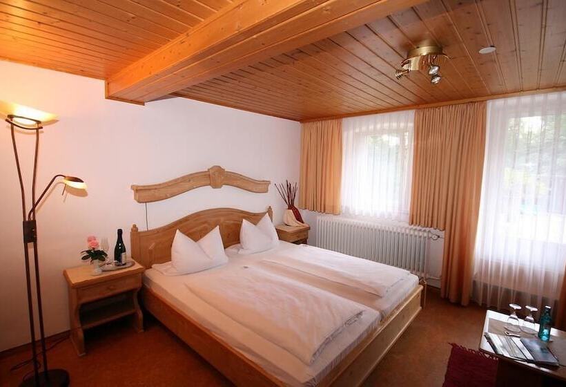 Номер Стандарт, Landhaus Lebert Restaurant
