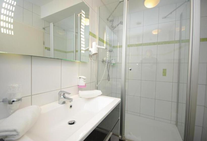 Номер Superior, Jakob