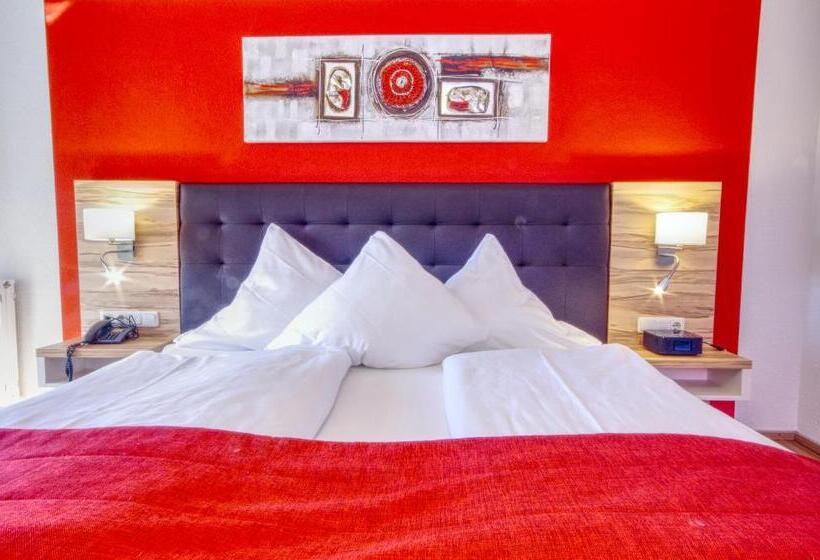 Люкс с гидромассажем, Jakob