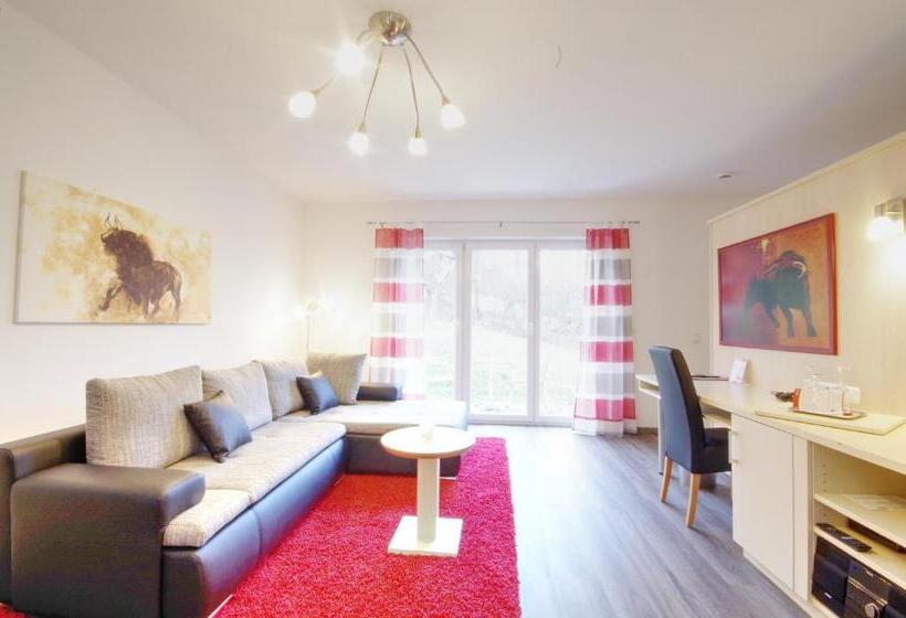 Люкс с гидромассажем, Jakob