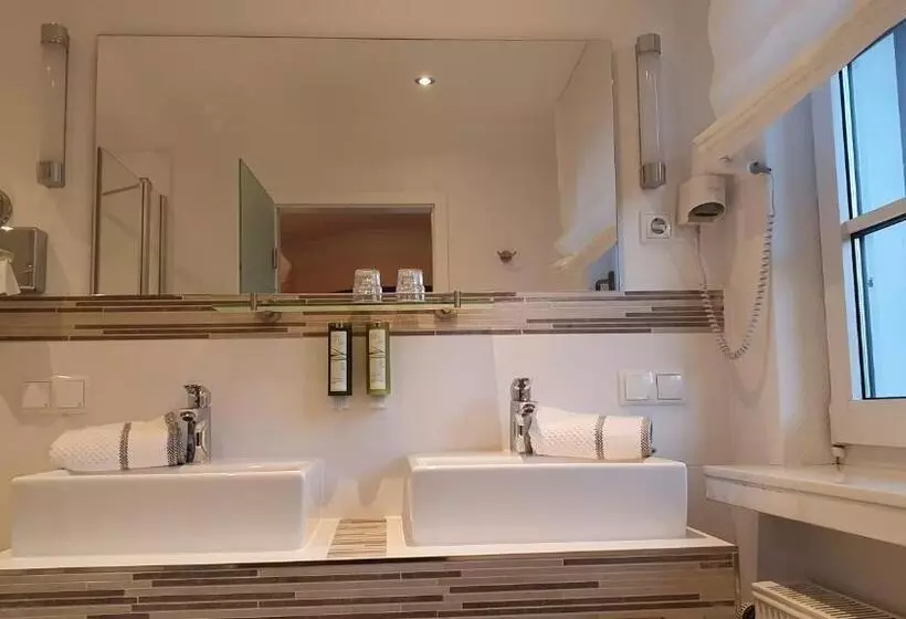 バルコニー付スタンダード４ベッドルーム, Struck Landhotel & Spa
