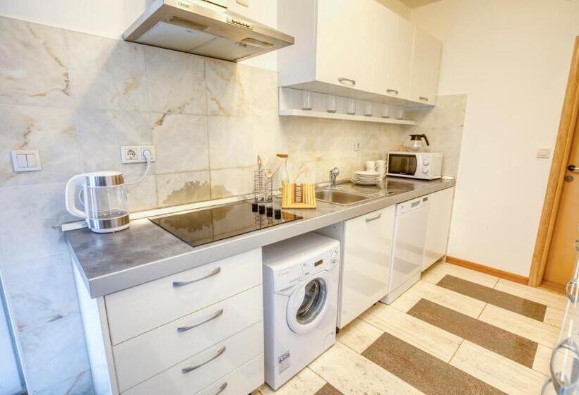 Апартаменты 1 Спальня Вид на Море, Villa Miramar