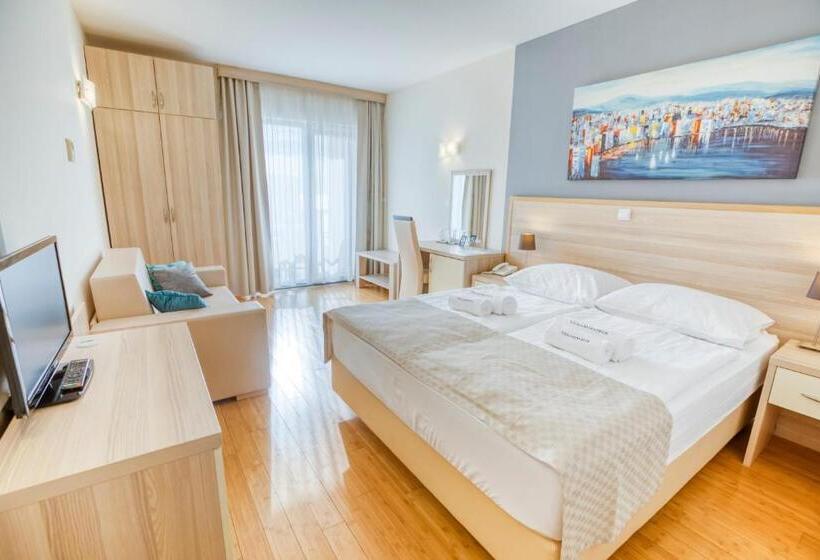 Номер Deluxe Вид на Море с Балконом, Villa Miramar