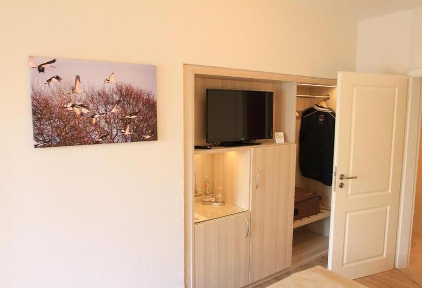 经济房, Waldhotel Zum Bergsee Damme