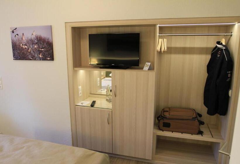 经济房, Waldhotel Zum Bergsee Damme