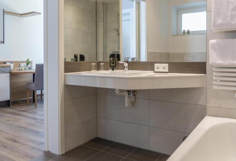 高级工作室, Waldhotel Zum Bergsee Damme